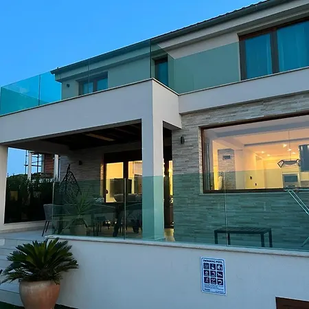 Masanda Villa *